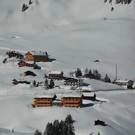 Bergzeit Апартаменты *